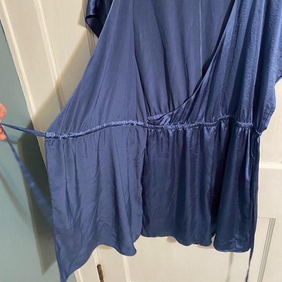 Theory blue crushed starting wrap front romper - Picture 9 of 9